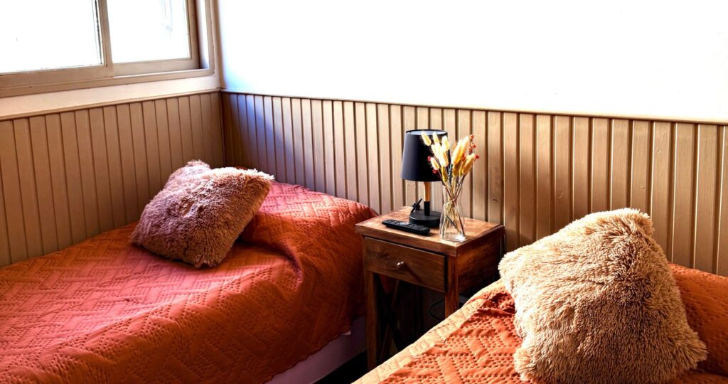 doble fachada booking